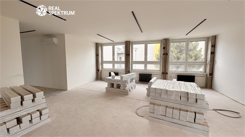 Pronájem kanceláře, 473 m² - 6