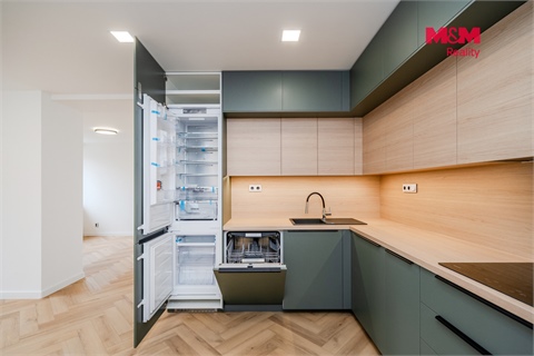 Prodej bytu 4kk, 80 m² 2