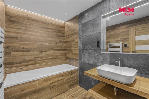 Pronájem rodinného domu, 157 m² 2
