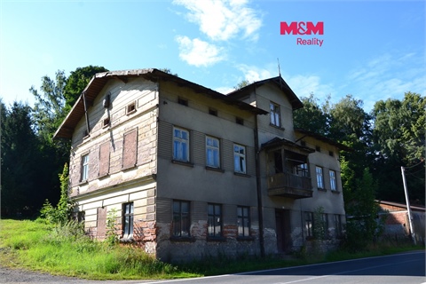 Prodej rodinného domu, 1 200 m² 0