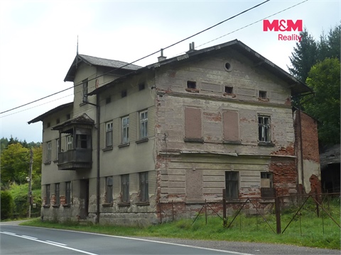 Prodej rodinného domu, 1 200 m² 2