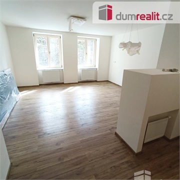 Pronájem bytu 2kk, 65 m² 0