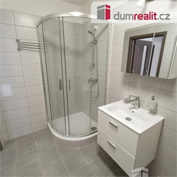 Pronájem bytu 2kk, 65 m² 8