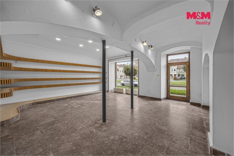 Prodej rodinného domu, 180 m² - 2