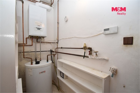 Prodej rodinného domu, 340 m² - 18