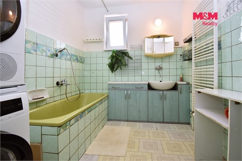 Prodej rodinného domu, 340 m² - 4