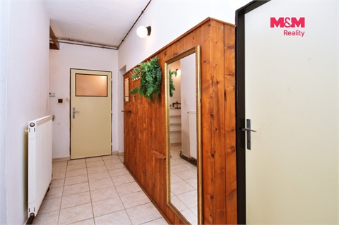 Prodej rodinného domu, 340 m² - 16