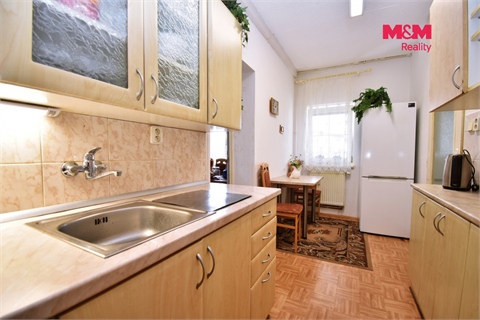 Prodej rodinného domu, 340 m² - 14