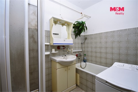 Prodej rodinného domu, 340 m² 14