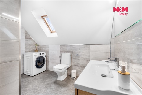 Prodej rodinného domu, 179 m² - 24