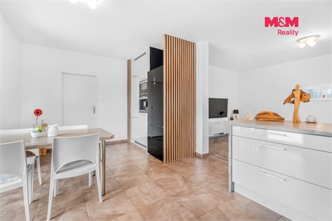 Prodej rodinného domu, 179 m² 18