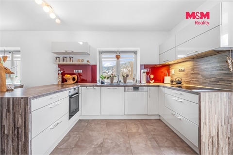 Prodej rodinného domu, 179 m² 4