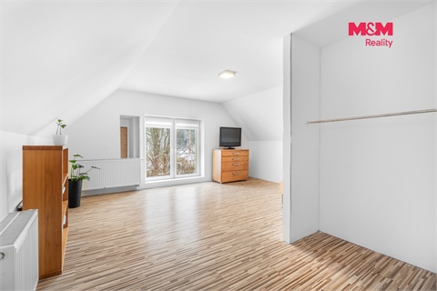 Prodej rodinného domu, 179 m² - 6