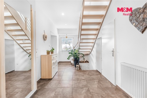 Prodej rodinného domu, 179 m² 6