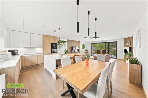Prodej rodinného domu, 223 m² 18