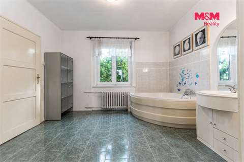 Prodej rodinného domu, 122 m² - 6