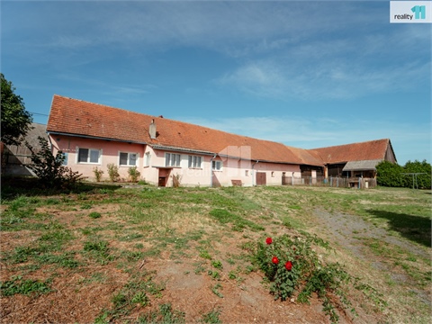 Prodej rodinného domu, 432 m² 2