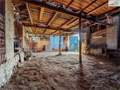 Prodej rodinného domu, 432 m² - 18