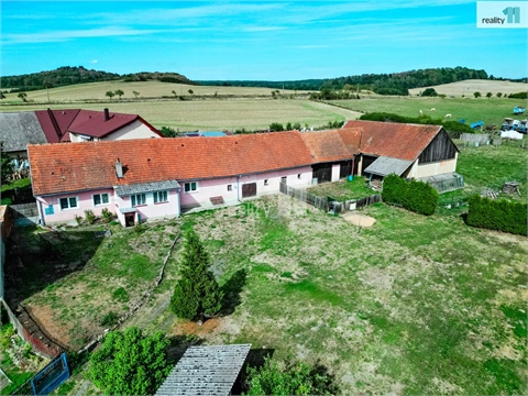 Prodej rodinného domu, 432 m² 0