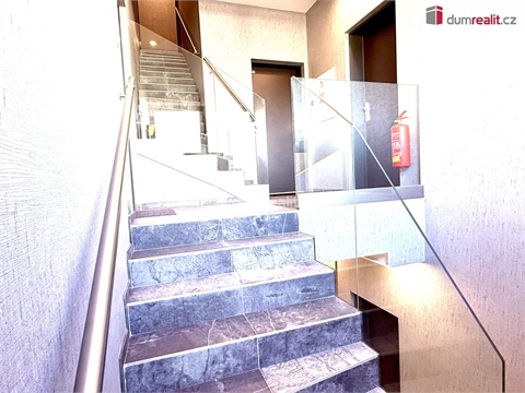 Prodej bytu 3kk, 60 m² - 2