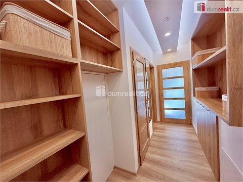 Prodej bytu 3kk, 60 m² 18