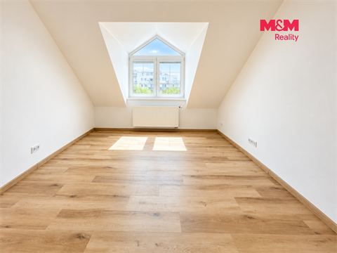 Pronájem bytu 3+1, 84 m² - 4