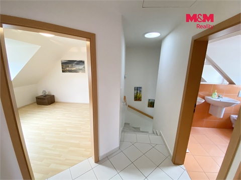 Prodej rodinného domu, 98 m² - 10