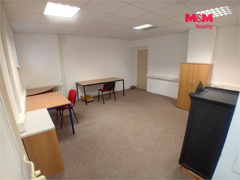 Pronájem obchodních prostor, 108 m² 2