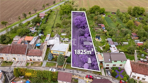 Prodej stavebního pozemku, 1 825 m²