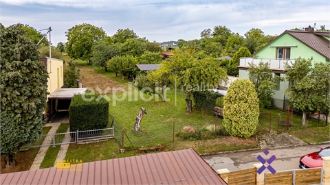 Prodej stavebního pozemku, 1 825 m² 4
