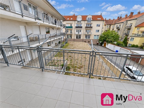 Pronájem bytu 1+1, 40 m² - 8