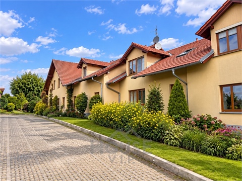 Prodej bytu 2kk, 67 m² 2