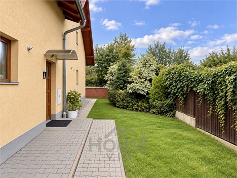 Prodej bytu 2kk, 67 m² 14