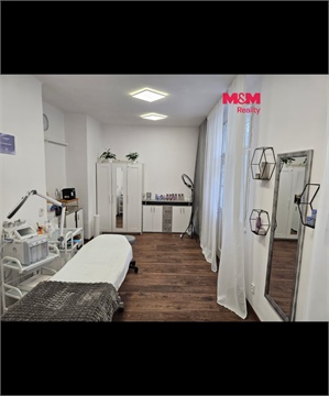 Pronájem obchodních prostor, 35 m² 0