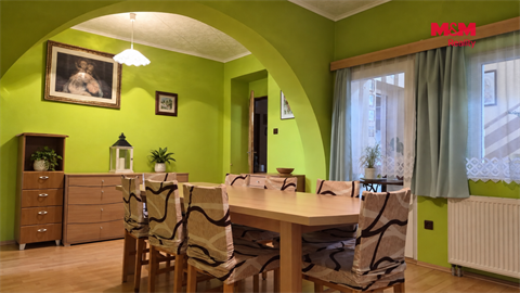 Prodej rodinného domu, 235 m² 2