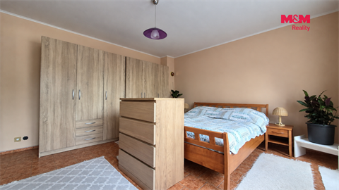 Prodej rodinného domu, 235 m² - 10
