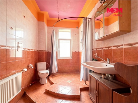 Prodej rodinného domu, 200 m² - 10