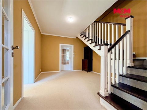 Prodej rodinného domu, 179 m² 2