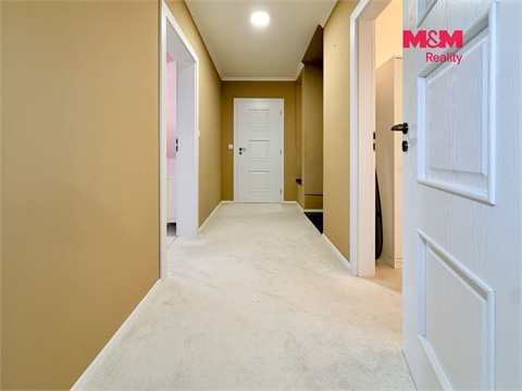 Prodej rodinného domu, 179 m² 10