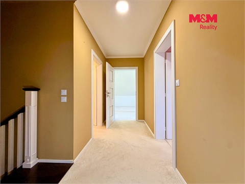 Prodej rodinného domu, 179 m² - 8