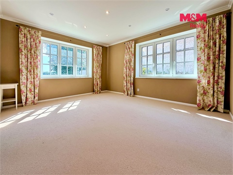 Prodej rodinného domu, 179 m² - 2