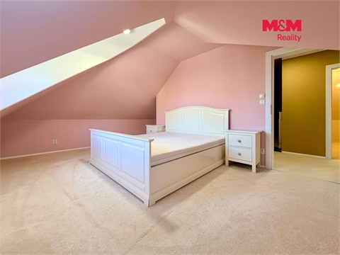 Prodej rodinného domu, 179 m² - 12