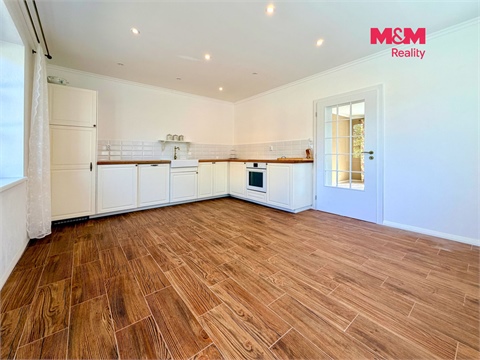 Prodej rodinného domu, 179 m² - 0