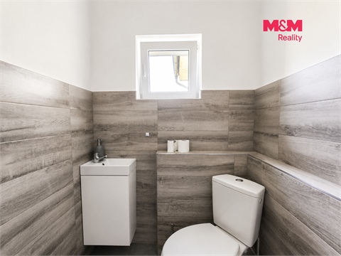 Prodej rodinného domu, 102 m² - 22