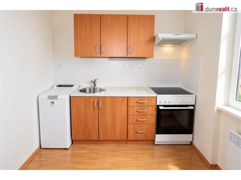 Pronájem bytu 1+1, 25 m² - 10