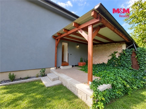 Pronájem rodinného domu, 143 m² 2