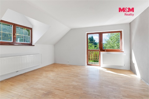 Prodej rodinného domu, 372 m² 24