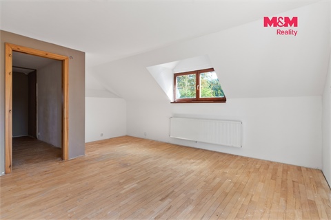 Prodej rodinného domu, 372 m² 28