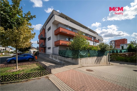 Prodej bytu 3kk, 92 m² 28