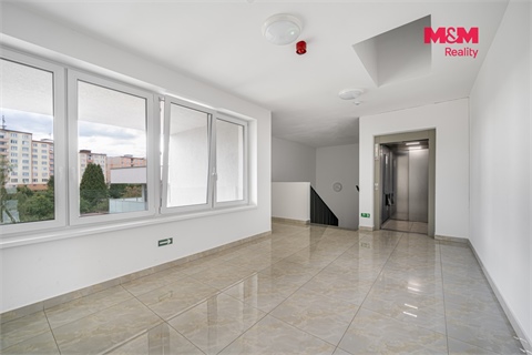 Prodej bytu 2kk, 68 m² - 28